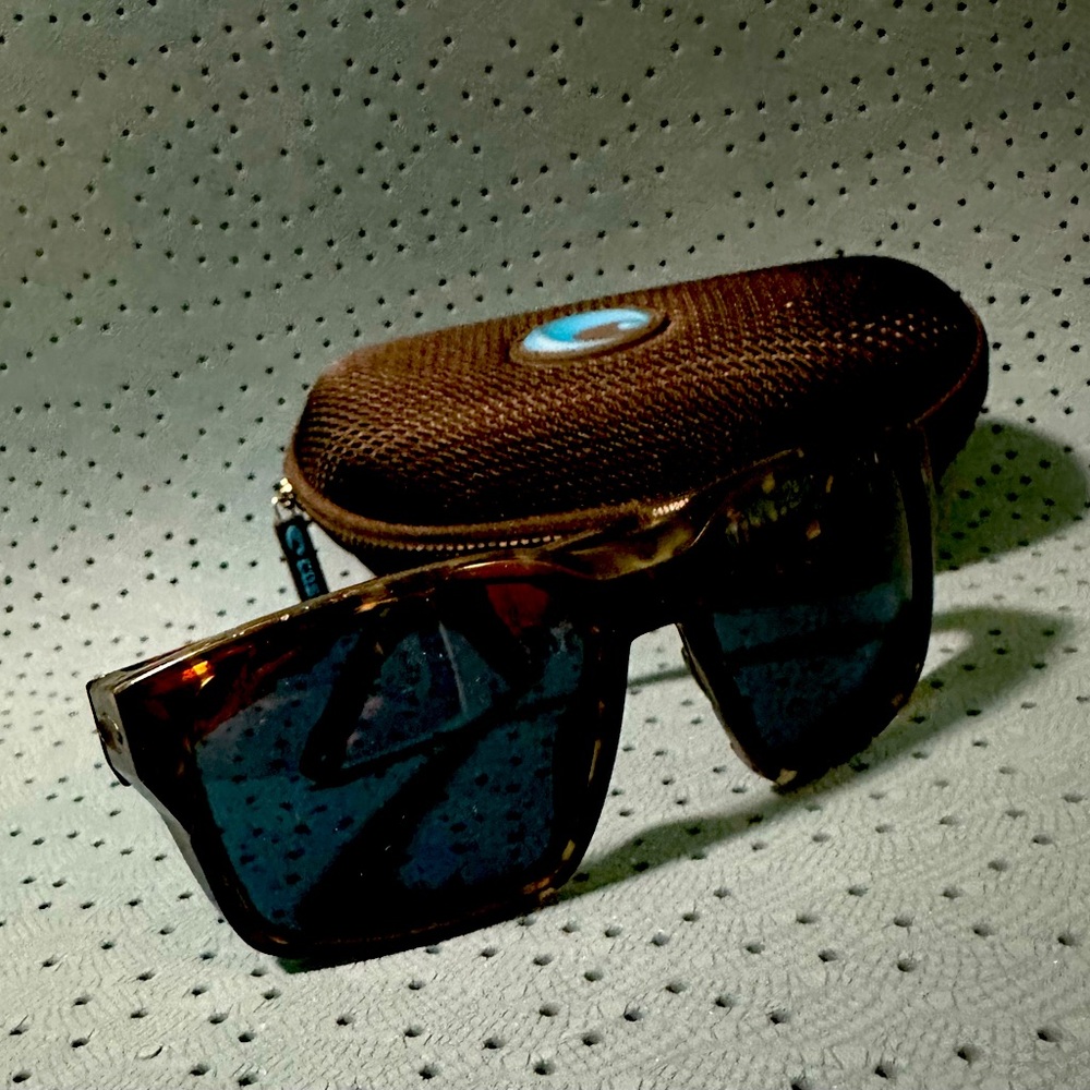Costa Del Mar Sunglasses with Case